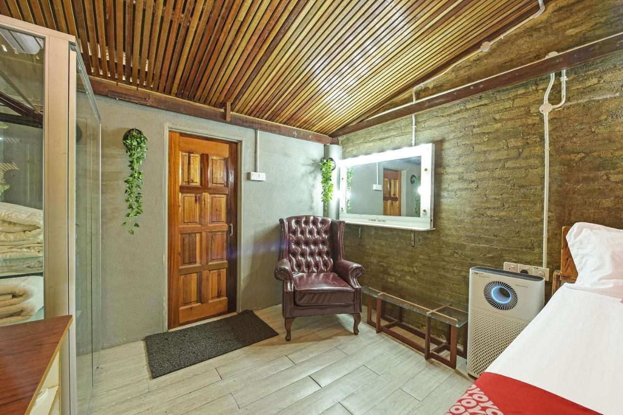 Oyo 90636 Teratak Zakiah Chalet 而连突 外观 照片